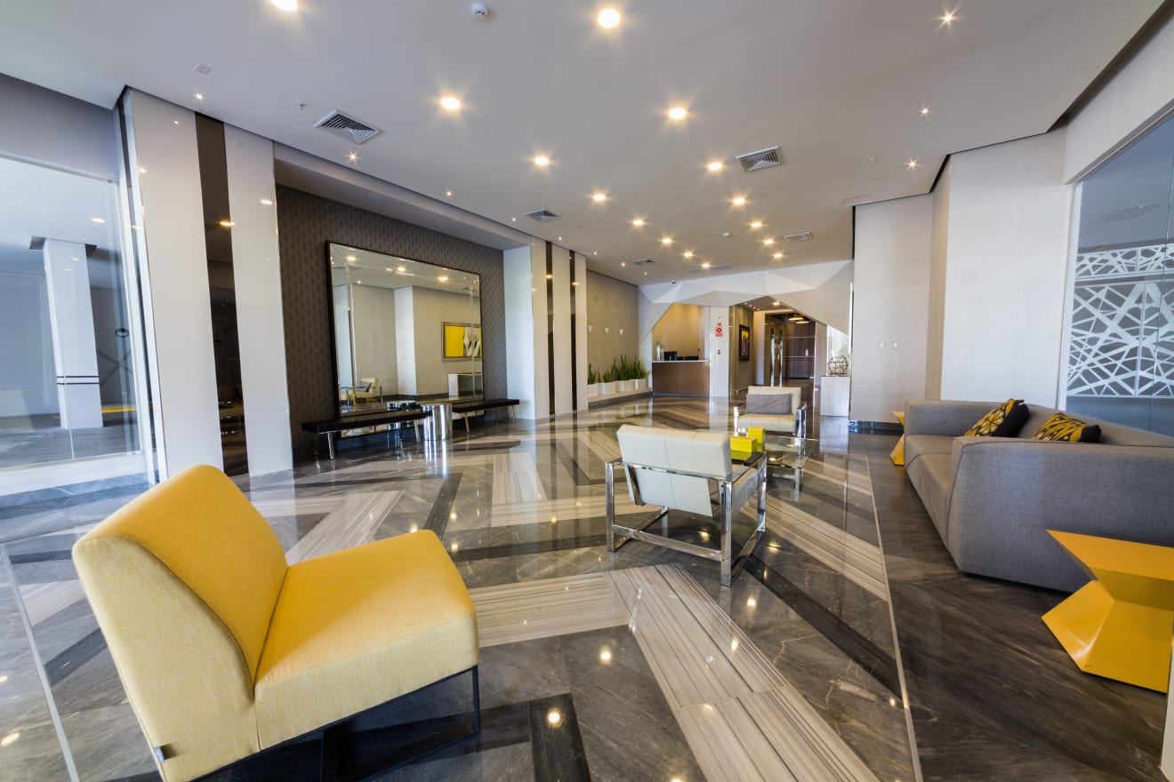 inception-app-prod/NDlmMGY2OWYtY2YxYy00NjQzLThiZDMtZjk2MWI3NDIzYjA3/content/2019/04/Panama - City Parks - PS - Lobby.jpg