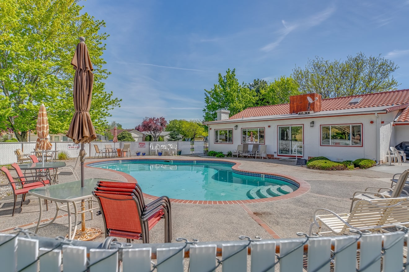 <p>Willowbrook</p> inception-app-prod/NGEzOTYzMWUtNzUzZC00Mzc0LTljMzctYWU5ZGU3NjUwNmFl/content/2023/06/c29b6887c4d5eee5dca9084a794736d30b925cde.jpg