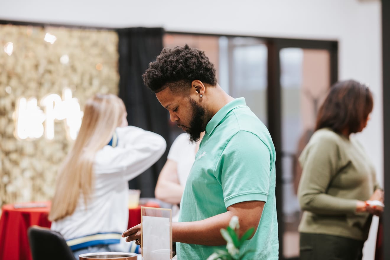 March Thirsty Thursday inception-app-prod/Njk3YjNkYTctNDVlOC00ZWVhLTgwMGMtOTk4N2IwOTRjYTRm/content/2025/04/406c9ecfa1f788abb24f740b98a5dd9e34b1ebe9.jpg