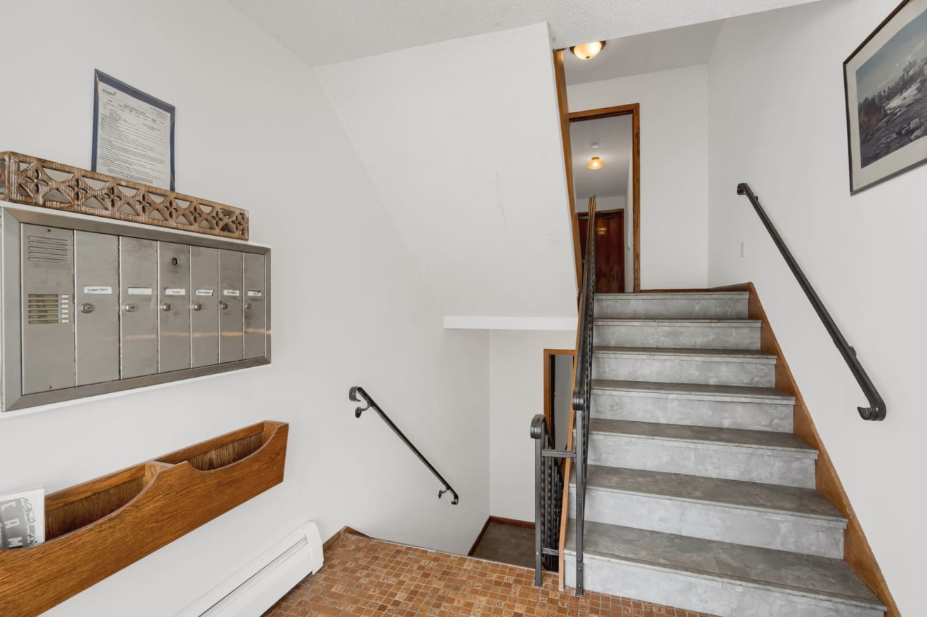 2115 N 44th Ave inception-app-prod/ODU4ZWY2NTMtNzE5MC00ZGEwLWE3NmItMWE2ZDRiZWE1NGE5/content/2023/04/f64345bc5d0d124eb3f77f899c277c8179b5c013.jpg