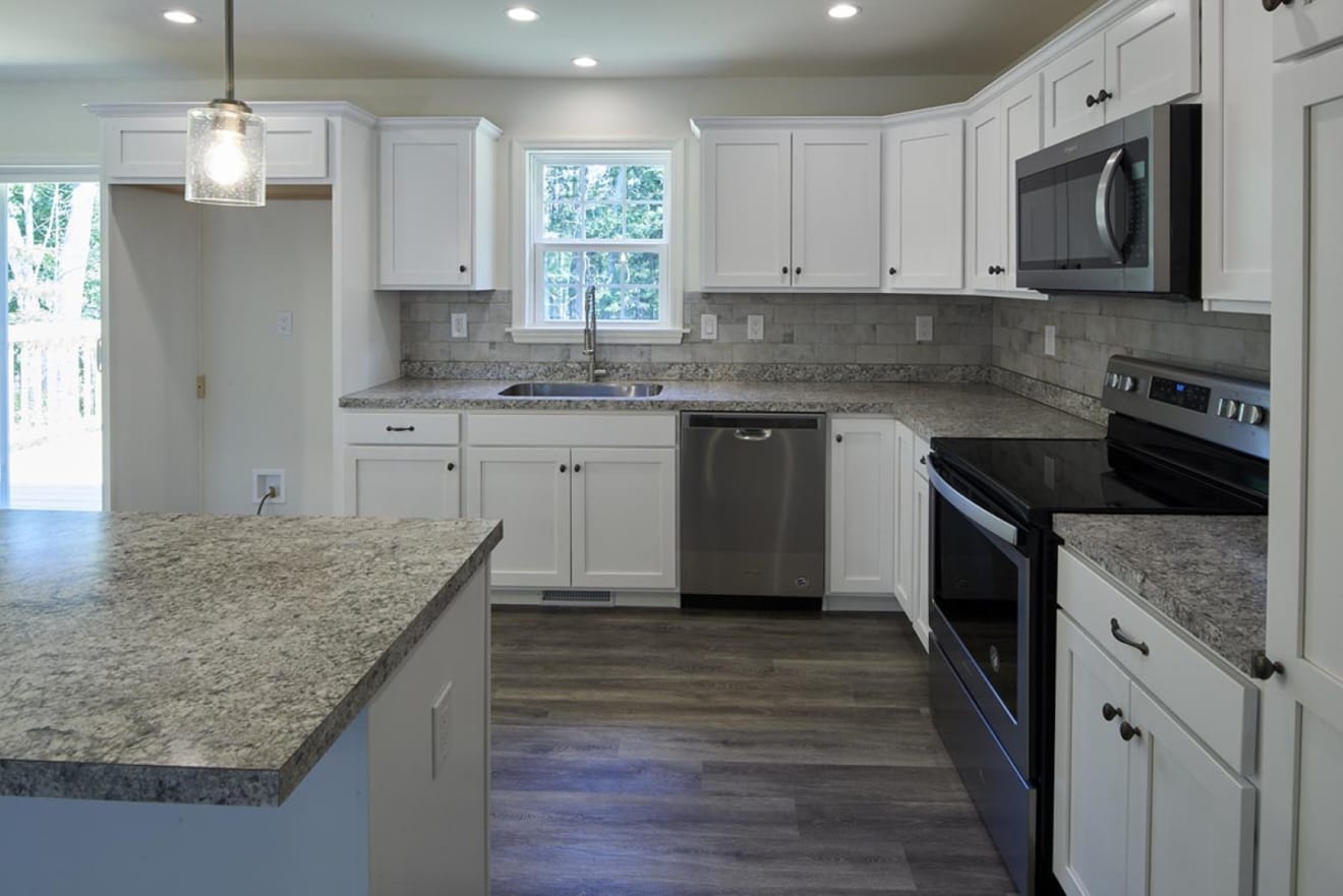 Nittany Grove (old) inception-app-prod/ODljMDQxNjctNmM1MC00ZmYxLWE0ZTgtZjI3YmEzODBkOTFi/content/2021/04/179TimberwoodTrail-KristinOBrienTeam-KellerWilliamsAdvantageRealty16Large.jpg