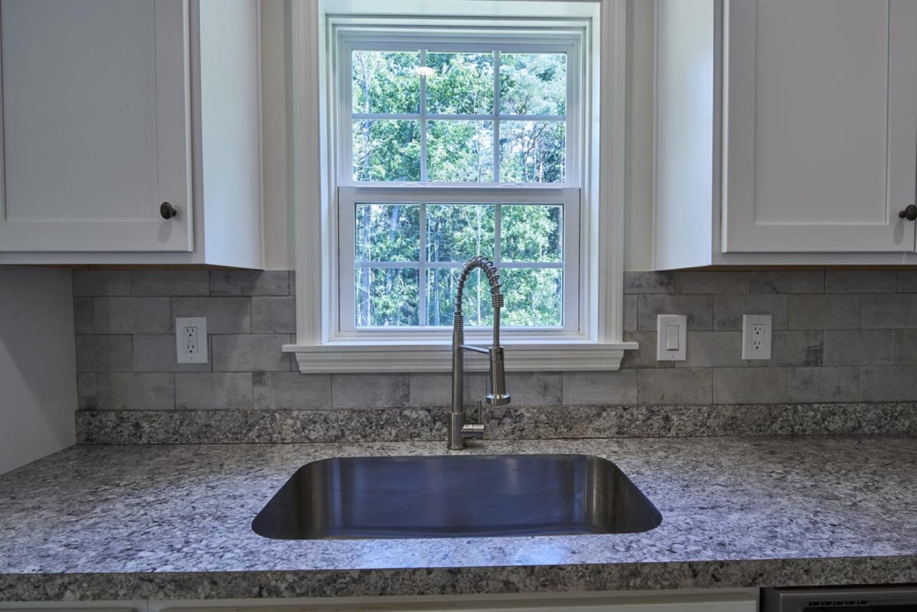 Nittany Grove (old) inception-app-prod/ODljMDQxNjctNmM1MC00ZmYxLWE0ZTgtZjI3YmEzODBkOTFi/content/2021/04/179TimberwoodTrail-KristinOBrienTeam-KellerWilliamsAdvantageRealty28Large.jpg