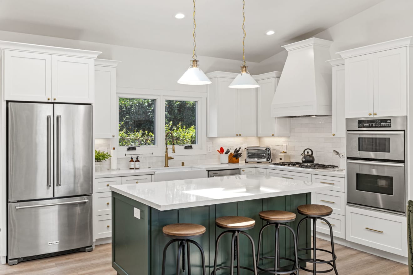 Rent with us inception-app-prod/YjA2NDBiZTAtZGM4NC00MzY0LWE3YzAtZjg0ZDY2Y2NlZmZm/content/2023/11/eea4aec556a86c78c189396dd29f42a0dbe3d316.jpg