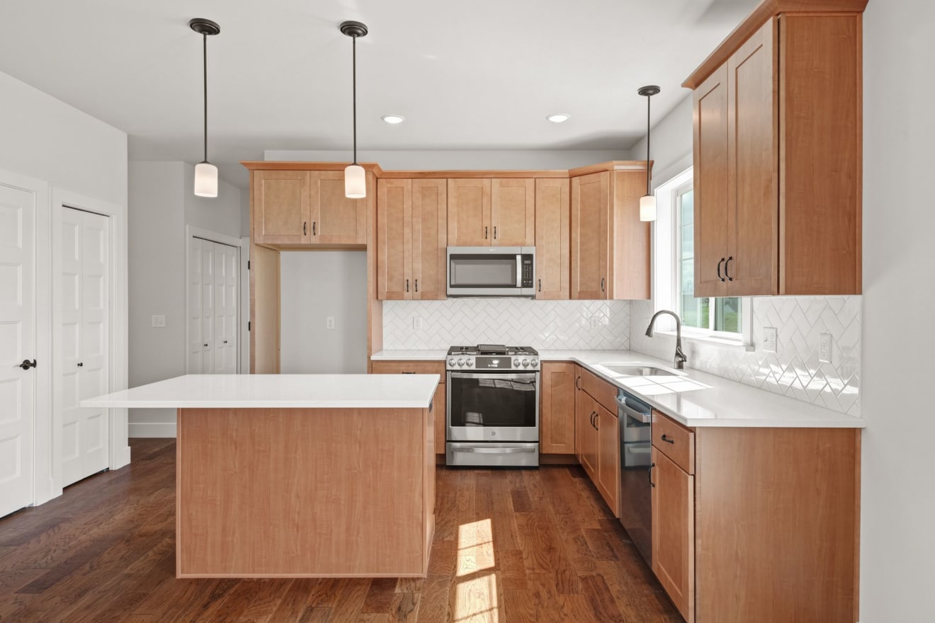 <p>The Bailey Model at River Ridge Hills</p> inception-app-prod/ZDIzYTc1OTUtYjZjZC00M2ZjLWFkZmYtN2U1YzY0N2Q4ODJh/content/2025/04/6efa1597f36ce63ff0e44135c652c49bb52ca066.jpg