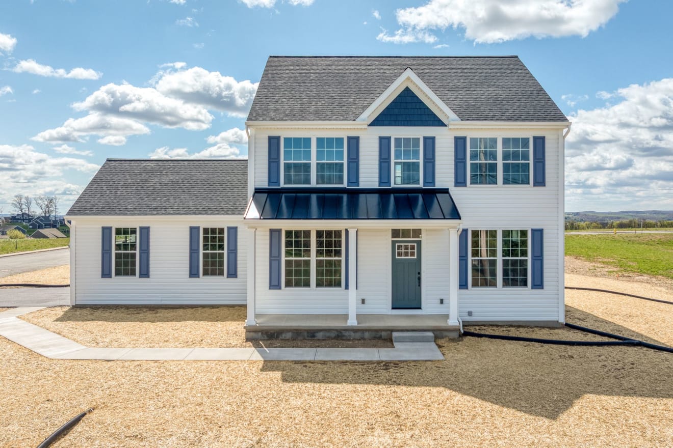 <p>The Bailey Model at River Ridge Hills</p> inception-app-prod/ZDIzYTc1OTUtYjZjZC00M2ZjLWFkZmYtN2U1YzY0N2Q4ODJh/content/2025/04/72f41157d565f3e687116b5ef93ca56a674cb7cf.jpg