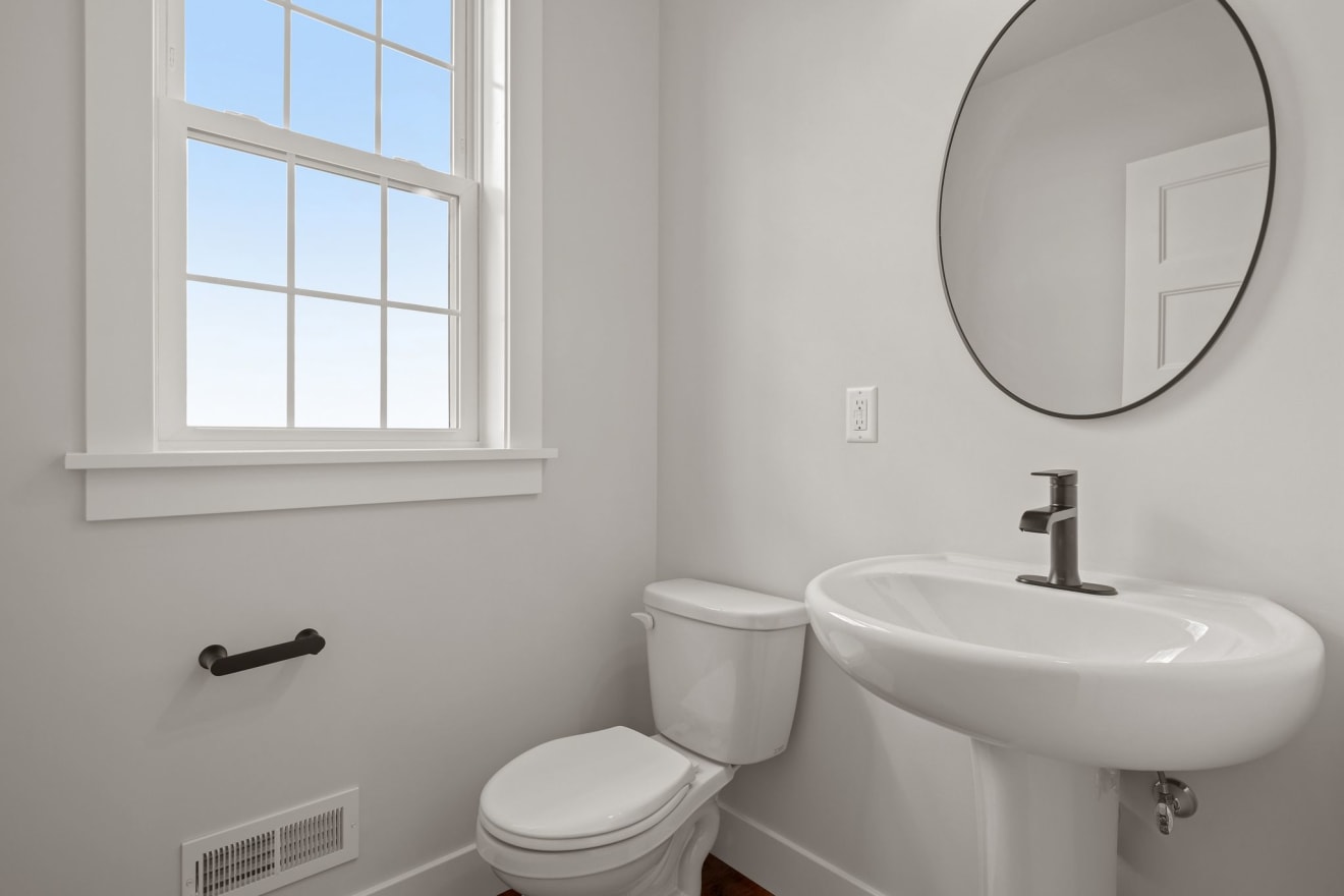 <p>The Bailey Model at River Ridge Hills</p> inception-app-prod/ZDIzYTc1OTUtYjZjZC00M2ZjLWFkZmYtN2U1YzY0N2Q4ODJh/content/2025/04/a6e42f28382c4e7701285be3b70745db4fea0cae.jpg