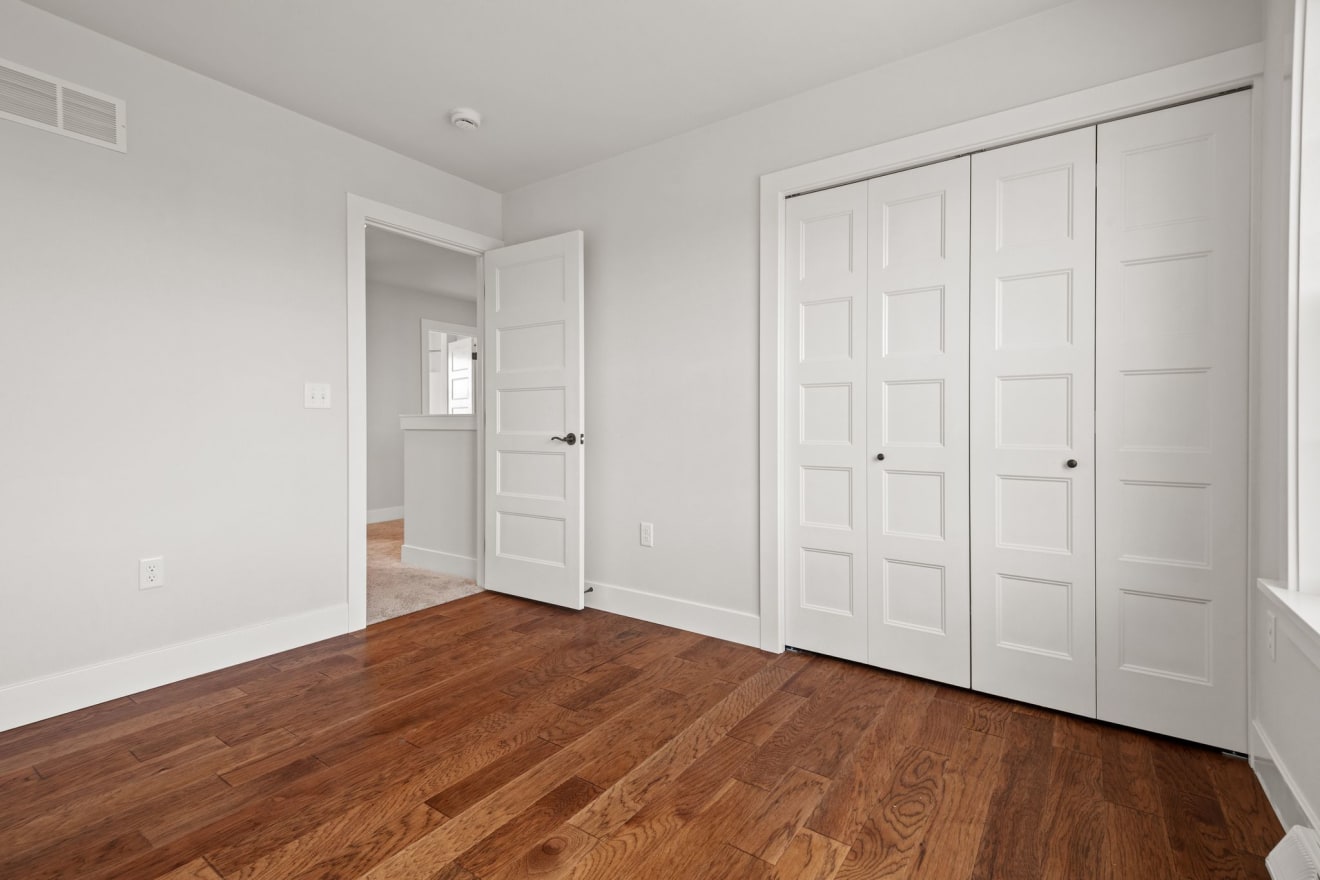 <p>The Bailey Model at River Ridge Hills</p> inception-app-prod/ZDIzYTc1OTUtYjZjZC00M2ZjLWFkZmYtN2U1YzY0N2Q4ODJh/content/2025/04/faf53b32eb67e80223938ac468cd5637045c30f6.jpg