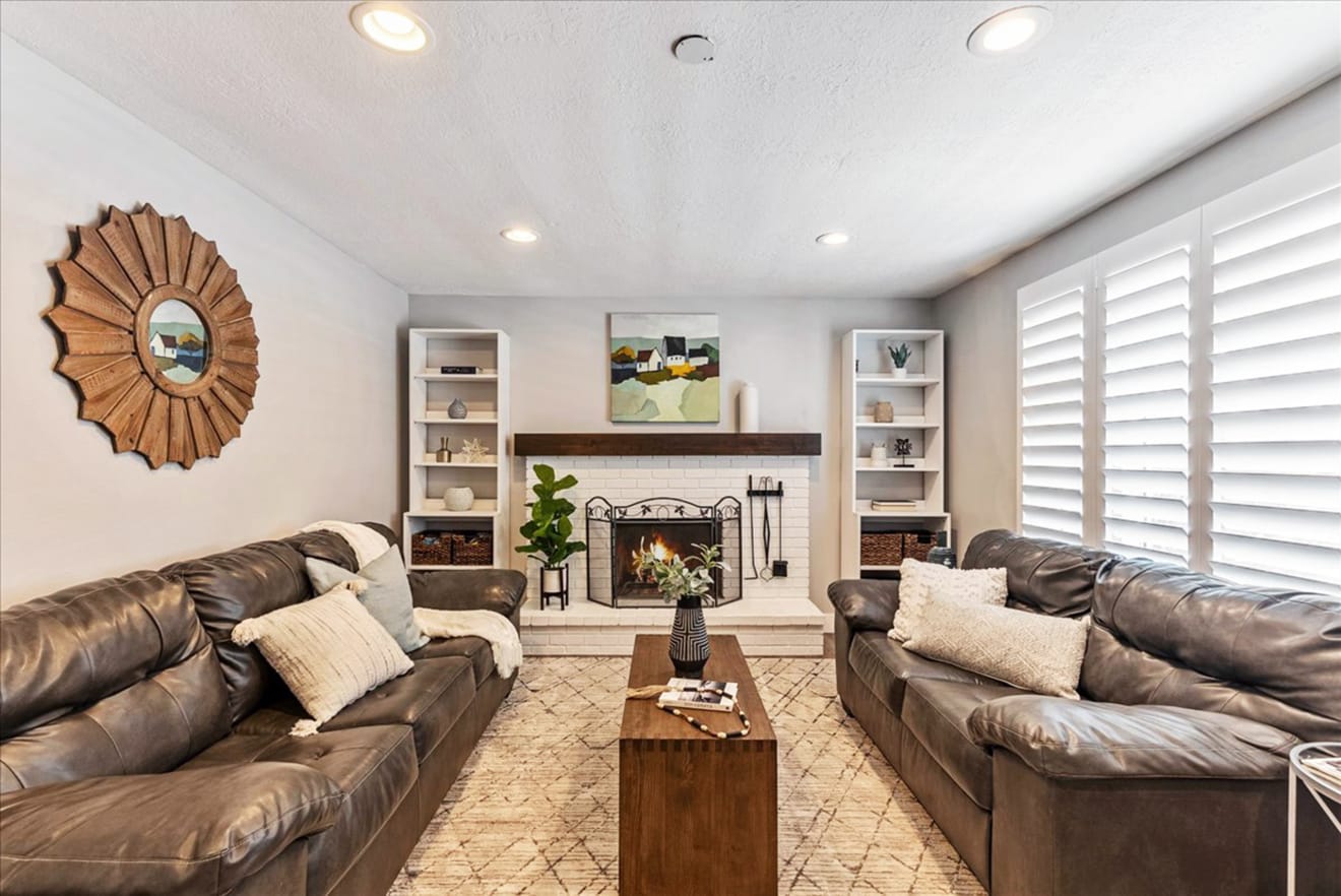 Your Restful Rambler at 4149 S Persimmon Place inception-app-prod/ZjZiZmM3MTAtMGIxOS00NGY2LWJhOGYtOWM4NWZiNDRhOTcy/content/2024/03/acf95a0d5540f2b74daca027d6736ecb53391840.jpg