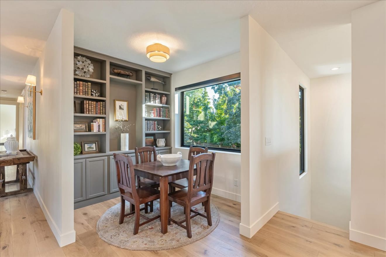 Your Beautiful Duplex in Sugar House inception-app-prod/ZjZiZmM3MTAtMGIxOS00NGY2LWJhOGYtOWM4NWZiNDRhOTcy/content/2024/09/a07cbda9892e2e214f9a710085c1fe9df8a1e3ff.jpg