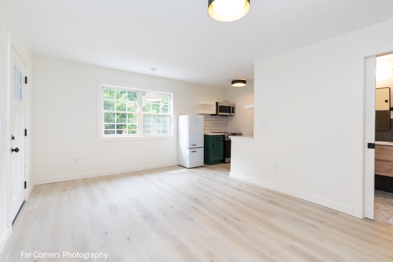 <p>321 Stevens Lane Photos</p> inception-app-prod/ZjczNTUxMGUtNWMzOC00N2E0LWJkOTUtMTIyMDZhZTViY2E0/content/2023/09/25f04855543aacbd28510be4d2ff131b991fb473.jpg