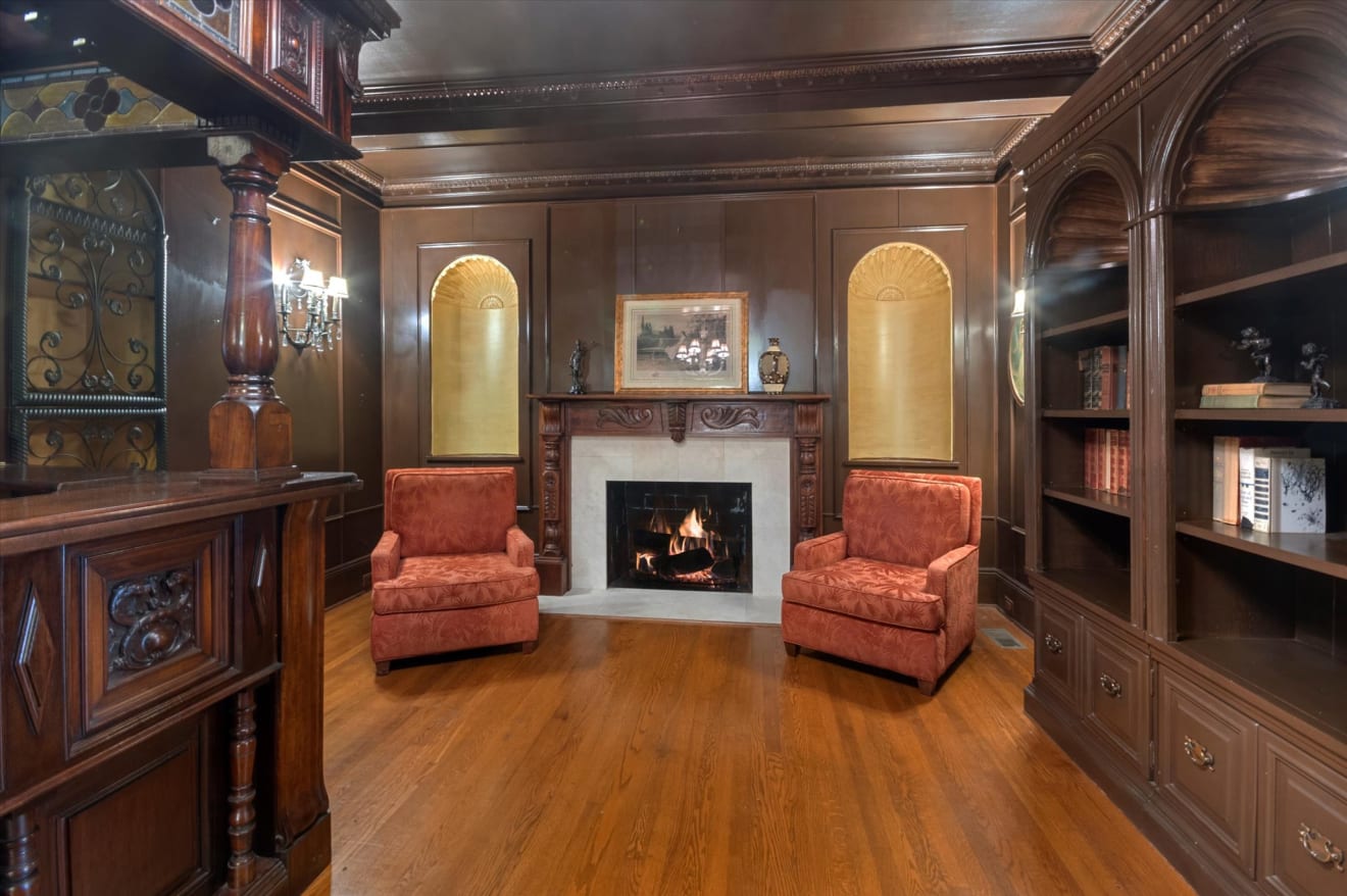 <p>84 Marlborough Rd. Photos</p> inception-app-prod/ZjczNTUxMGUtNWMzOC00N2E0LWJkOTUtMTIyMDZhZTViY2E0/content/2024/01/c9b3b402ae504833380b2ca8246d66c5bffed427.jpg