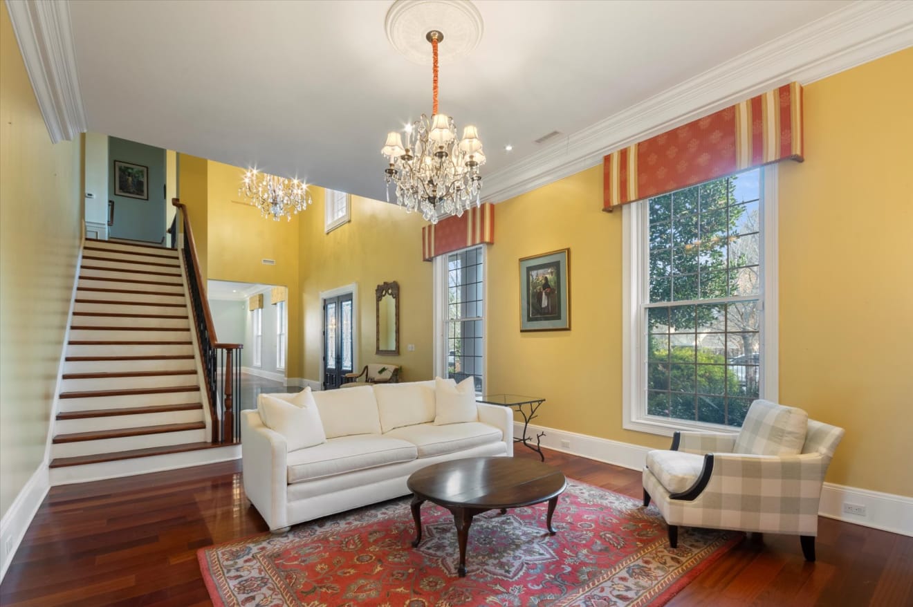 <p>84 Marlborough Rd. Photos</p> inception-app-prod/ZjczNTUxMGUtNWMzOC00N2E0LWJkOTUtMTIyMDZhZTViY2E0/content/2024/01/f6121ffd0db023e11c616319fd0bdd4f42942cbf.jpg