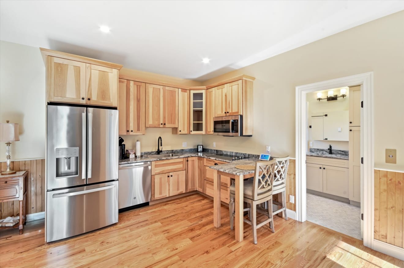 <p>326 Golden Valley Drive Photos</p> inception-app-prod/ZjczNTUxMGUtNWMzOC00N2E0LWJkOTUtMTIyMDZhZTViY2E0/content/2024/12/6d22ee722cfda5696c09158afd0382ad9afe0ffd.jpg