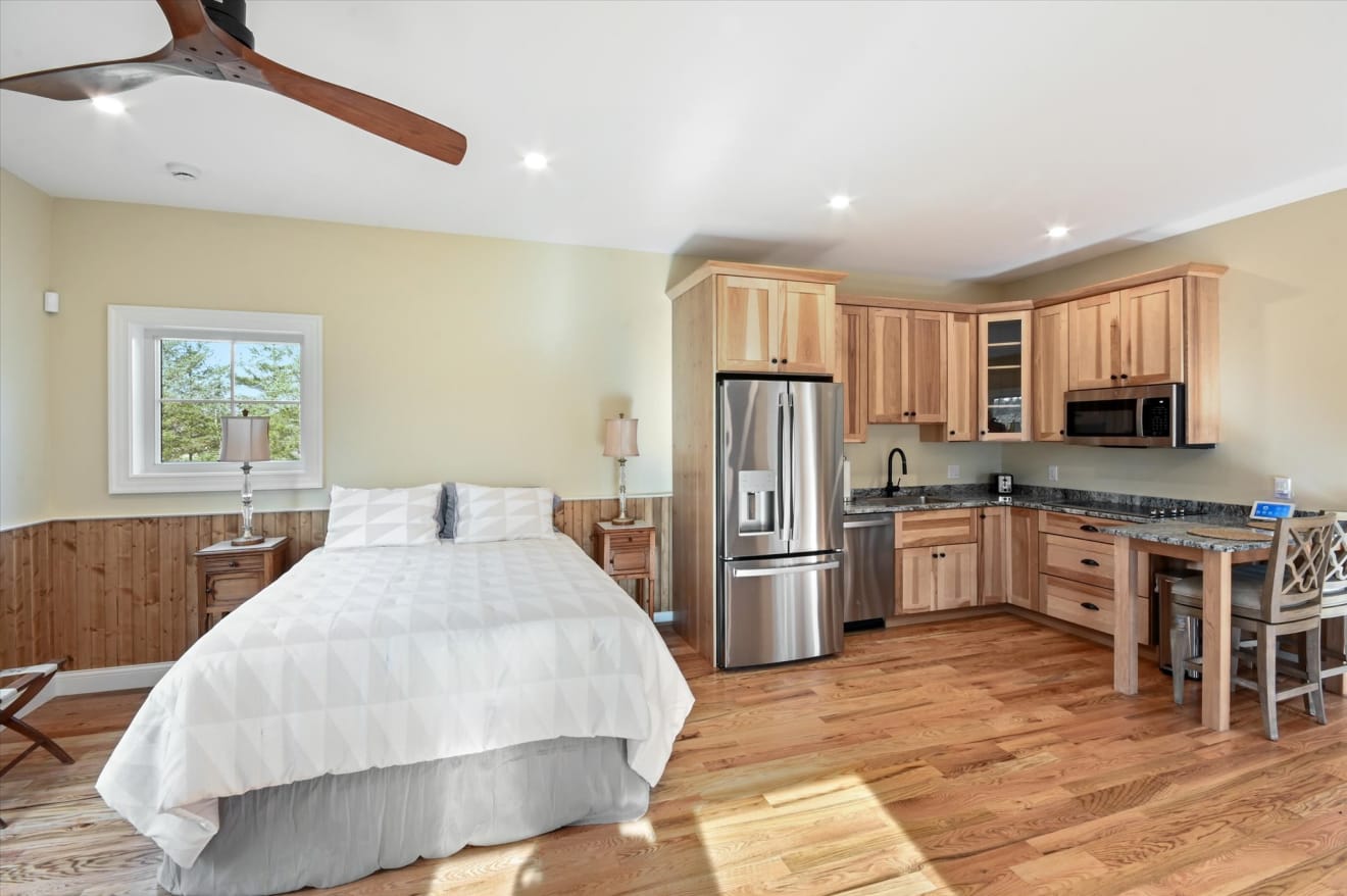 <p>326 Golden Valley Drive Photos</p> inception-app-prod/ZjczNTUxMGUtNWMzOC00N2E0LWJkOTUtMTIyMDZhZTViY2E0/content/2024/12/f7efc87c3fe3c739d93a6feacdf06f1bf4e150eb.jpg