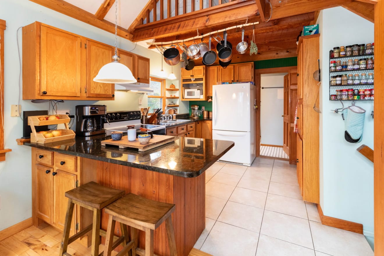 <p>35 Norton Branch Road Photos</p> inception-app-prod/ZjczNTUxMGUtNWMzOC00N2E0LWJkOTUtMTIyMDZhZTViY2E0/content/2025/10/612974aacfab7a6b461f3bc52588add44a8cb40d.jpg