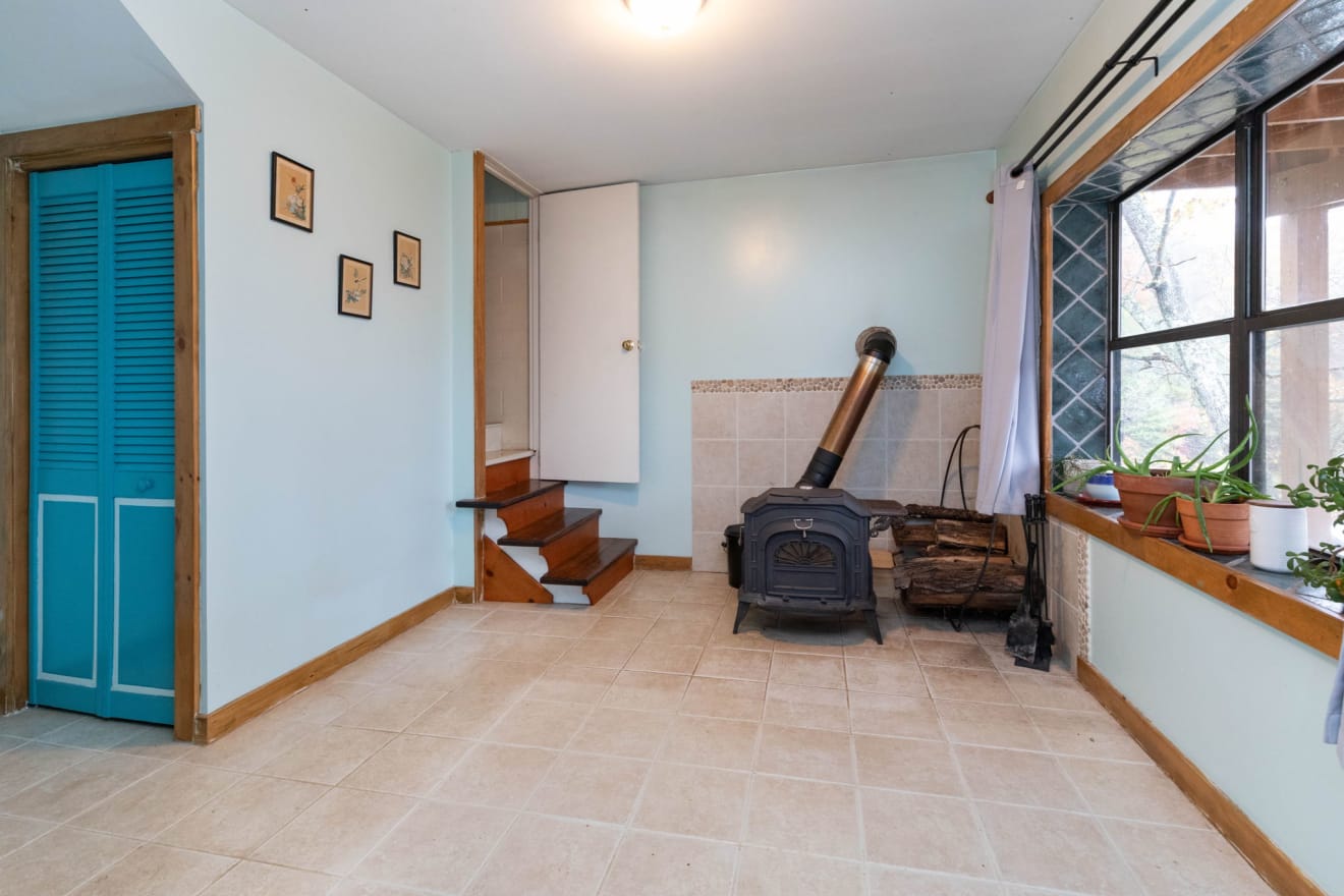 <p>35 Norton Branch Road Photos</p> inception-app-prod/ZjczNTUxMGUtNWMzOC00N2E0LWJkOTUtMTIyMDZhZTViY2E0/content/2025/10/ef16e95a3979908983f369e4e5c1ac77753d7ee6.jpg