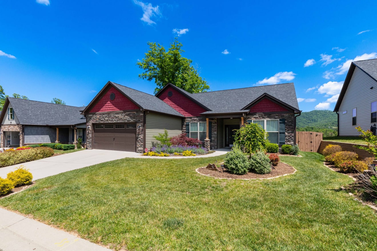 <p>407 Bell Lily Drive Photos</p> inception-app-prod/ZjczNTUxMGUtNWMzOC00N2E0LWJkOTUtMTIyMDZhZTViY2E0/content/2026/05/5a9fdb58cfa8f4636e97ff538f36845b0ceae78f.jpg