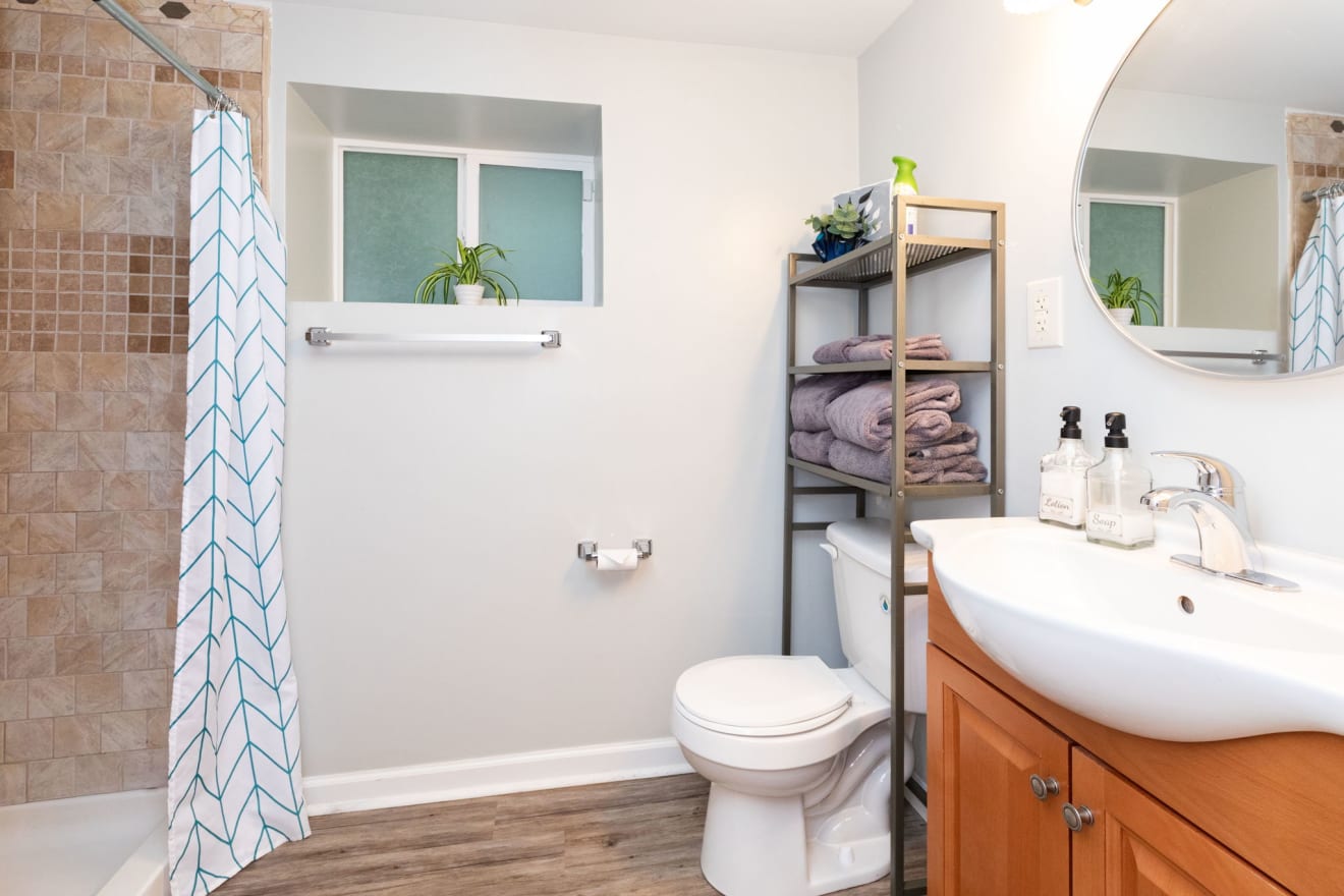 <p>215 Butternut Lane Photos</p> inception-app-prod/ZjczNTUxMGUtNWMzOC00N2E0LWJkOTUtMTIyMDZhZTViY2E0/content/2026/05/5fc0235860caf2c9ac359b06da88889ac29f3e26.jpg