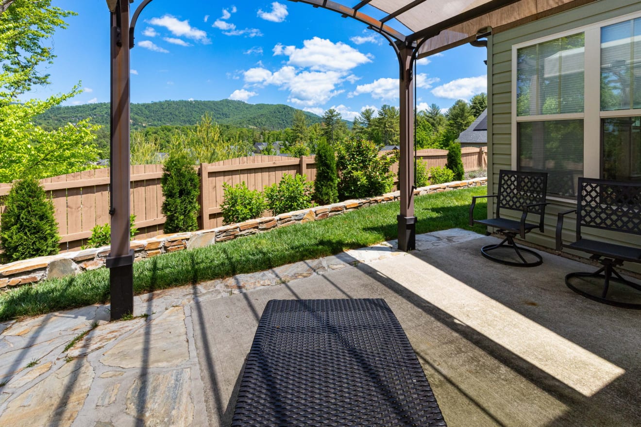 <p>407 Bell Lily Drive Photos</p> inception-app-prod/ZjczNTUxMGUtNWMzOC00N2E0LWJkOTUtMTIyMDZhZTViY2E0/content/2026/05/7e5adae9ea822533b17eee8f3b4c622fca49160e.jpg