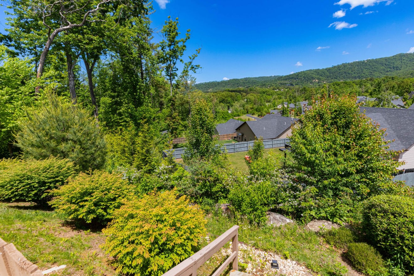 <p>407 Bell Lily Drive Photos</p> inception-app-prod/ZjczNTUxMGUtNWMzOC00N2E0LWJkOTUtMTIyMDZhZTViY2E0/content/2026/05/f9a221f3258115006516e8392a5190459eacabf3.jpg