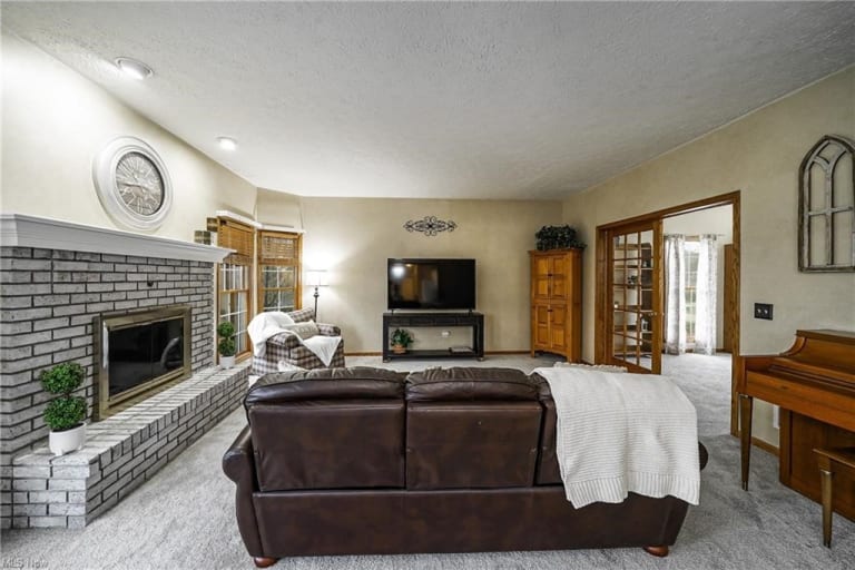 <p>Chadwick Home</p> inception-app-prod/M2E0YTBhMTAtNjhjYS00OWU1LTgwZDktODE4ZTg2NWJmMzUx/content/2023/07/664f33a8d8b6e85244c88a2a938526d45026256c.jpeg