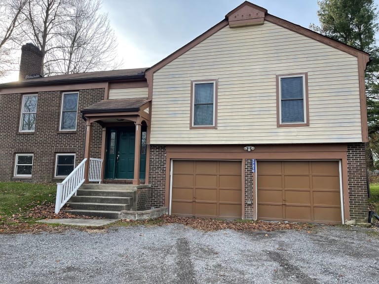 <p>Chillicothe Home</p> inception-app-prod/M2E0YTBhMTAtNjhjYS00OWU1LTgwZDktODE4ZTg2NWJmMzUx/content/2023/07/ef017b3729e1b714c554d4c1437f318398ad68cc.jpg