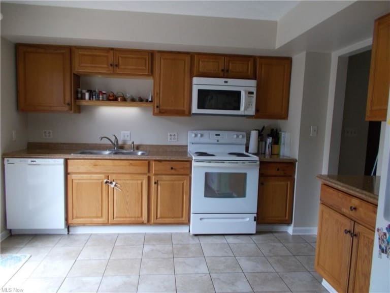 <p>Chillicothe Home</p> inception-app-prod/M2E0YTBhMTAtNjhjYS00OWU1LTgwZDktODE4ZTg2NWJmMzUx/content/2023/07/f48b9740761eb571f5506ebe8b7f1917eb7be0ca.jpg