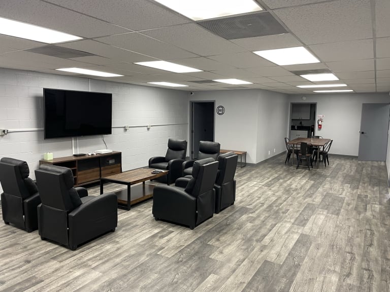 1165 W Mahalo Pl, Compton, CA 90220 inception-app-prod/MGFkNTExOTUtZDU4Yy00MDJkLTljYTQtNGI1N2NjNWMwOTkw/content/2022/05/489b0355886319367c565d38ef797eba7b873c68.jpeg