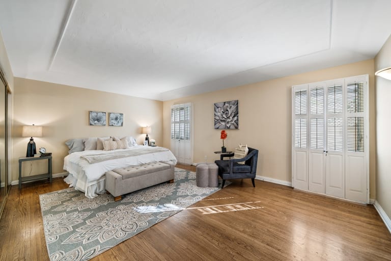 340 S La Peer Dr, Beverly Hills CA 90211 inception-app-prod/MGFkNTExOTUtZDU4Yy00MDJkLTljYTQtNGI1N2NjNWMwOTkw/content/2023/05/2706ab5adab86603e8337604c4d042d03239a24d.jpg