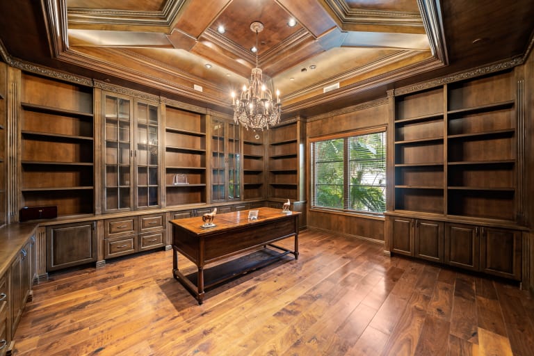 447 N Kenter Ave, Los Angeles CA 90049 inception-app-prod/MGFkNTExOTUtZDU4Yy00MDJkLTljYTQtNGI1N2NjNWMwOTkw/content/2023/05/4121816dd60252dfe7911e9486704d2bb797dfe1.jpg