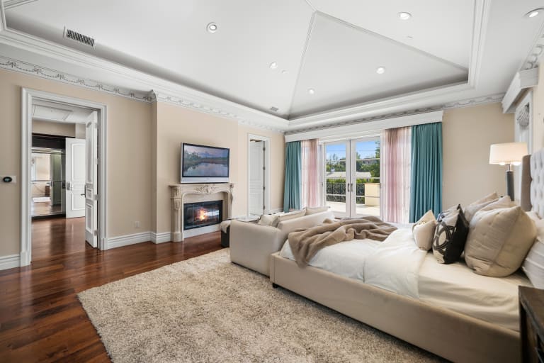 447 N Kenter Ave, Los Angeles CA 90049 inception-app-prod/MGFkNTExOTUtZDU4Yy00MDJkLTljYTQtNGI1N2NjNWMwOTkw/content/2023/05/e495826ead18bc004f55b6794513efbdbd79c687.jpg