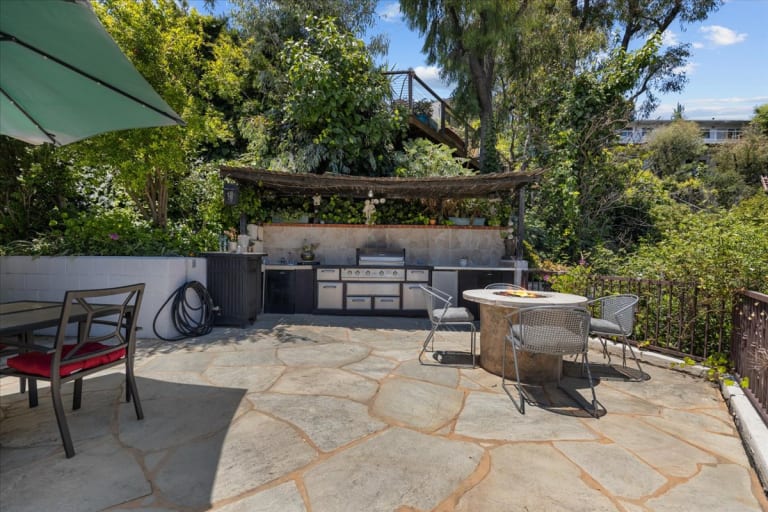 1422 N Kenter Ave, Los Angeles, CA 90049 inception-app-prod/MGFkNTExOTUtZDU4Yy00MDJkLTljYTQtNGI1N2NjNWMwOTkw/content/2024/09/a6334bcd99b0cfe437bc66efc238cdec97a6fea3.jpg