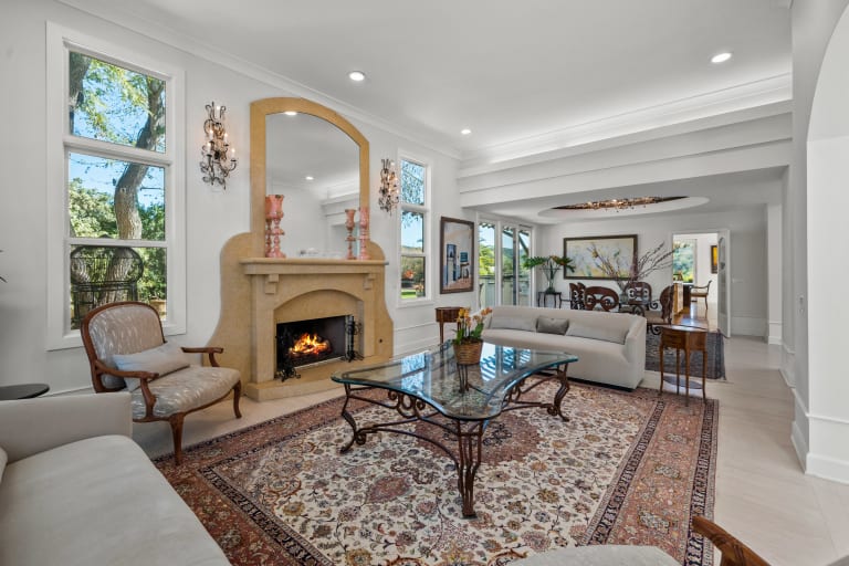 23318 Park Colombo, Calabasas CA 91302 inception-app-prod/MGFkNTExOTUtZDU4Yy00MDJkLTljYTQtNGI1N2NjNWMwOTkw/content/2024/10/1824ed18a94134684d328adc57da175c2a6ff83f.jpg