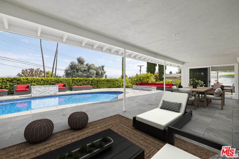 16324 Mandalay Dr, Encino CA 91436 inception-app-prod/MGFkNTExOTUtZDU4Yy00MDJkLTljYTQtNGI1N2NjNWMwOTkw/content/2024/10/d1724501eee51d3d227f76aa9aeac188b046df55.jpg