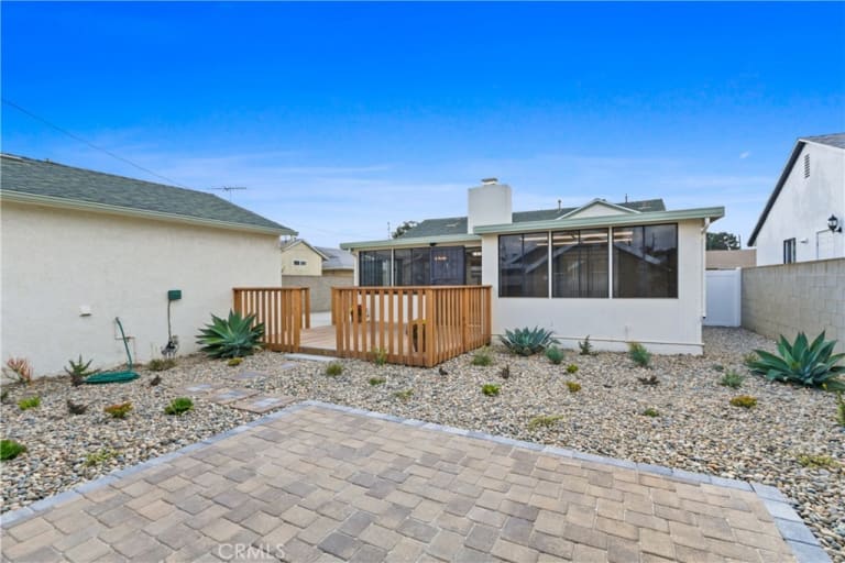 3639 W 147th St, Hawthorne, CA 90250 inception-app-prod/MGFkNTExOTUtZDU4Yy00MDJkLTljYTQtNGI1N2NjNWMwOTkw/content/2024/12/b3437a5007ce5999ab487e7d9cea63af516d1c29.jpg