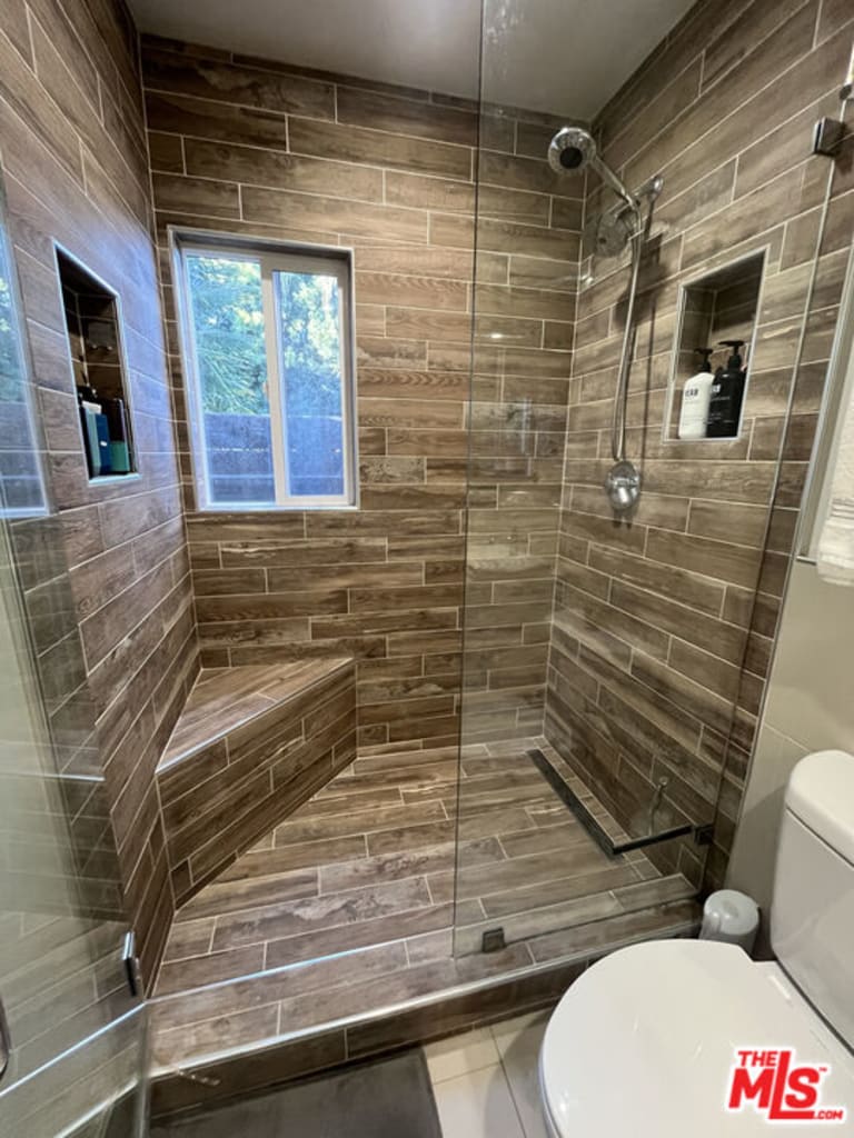 12251 Herbert St, Los Angeles, CA 90066 inception-app-prod/MGFkNTExOTUtZDU4Yy00MDJkLTljYTQtNGI1N2NjNWMwOTkw/content/2025/02/0cb61b55818b77eec2f06836c533301efded1b58.jpg