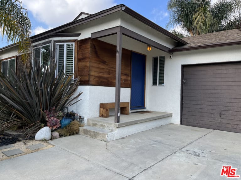 12251 Herbert St, Los Angeles, CA 90066 inception-app-prod/MGFkNTExOTUtZDU4Yy00MDJkLTljYTQtNGI1N2NjNWMwOTkw/content/2025/02/f07fa4ae1c36d0f8253cc9b2ae639cf476c21ffa.jpg