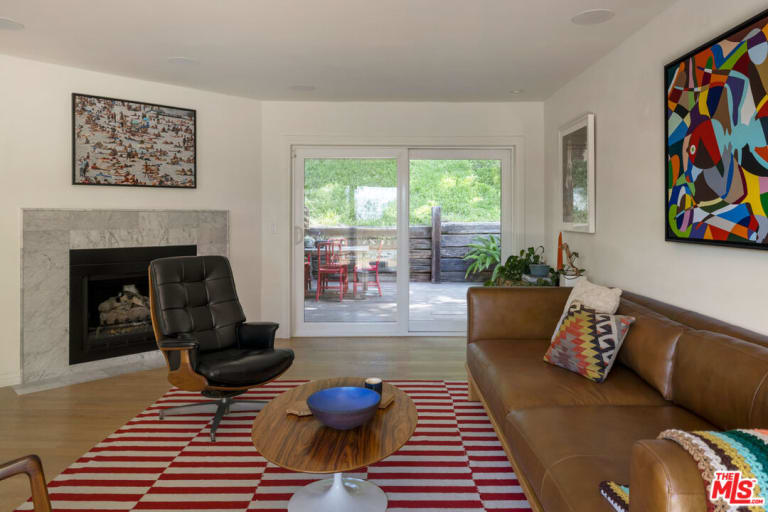 3654 Lavell Dr, Los Angeles, CA 90065 inception-app-prod/MGFkNTExOTUtZDU4Yy00MDJkLTljYTQtNGI1N2NjNWMwOTkw/content/2026/05/837dd80a72d91e72c1073ac883c0b634ad1ed4b1.jpg