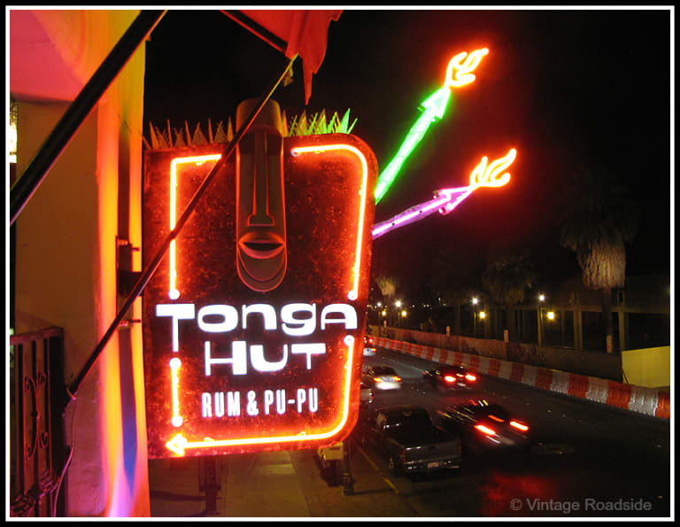 11. Tonga Hut inception-app-prod/MTExNzI4M2ItMjVkNC00Y2M0LWJmZjAtOGI0ZTUwMDVmNzNh/content/2023/01/068d88597adf3c93612ce2ed62cf0e6e9547183c.jpg