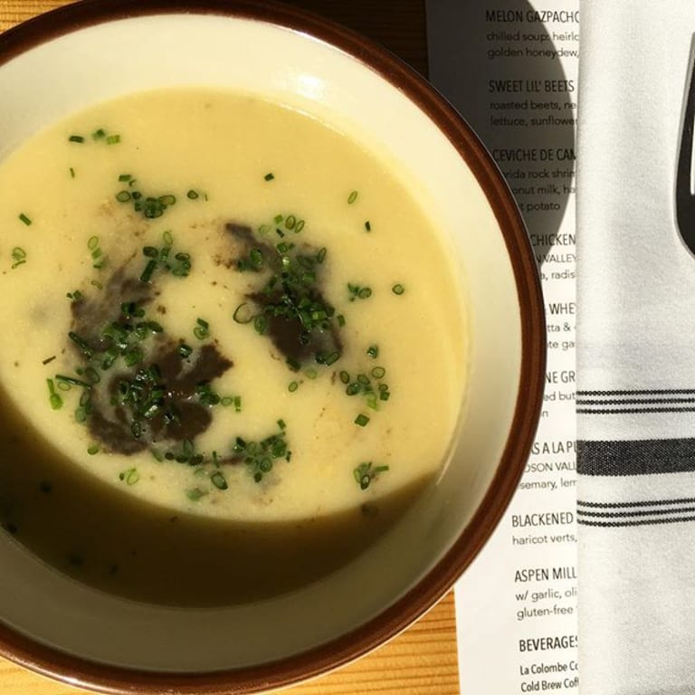 6. La Copine inception-app-prod/MTExNzI4M2ItMjVkNC00Y2M0LWJmZjAtOGI0ZTUwMDVmNzNh/content/2023/01/0a05f7a55f62bca7b1942ccd2a62239fb0265d8e.jpg