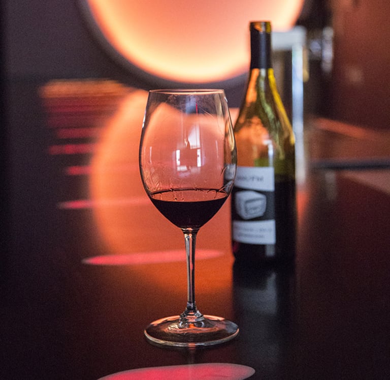 3. Dead or Alive Bar inception-app-prod/MTExNzI4M2ItMjVkNC00Y2M0LWJmZjAtOGI0ZTUwMDVmNzNh/content/2023/01/0c66afc84bb798e74e9ef2ae98e1a261626ff369.jpg