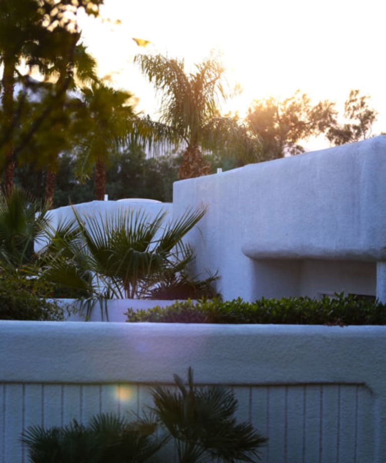 <p>11. Two Bunch Palms</p> inception-app-prod/MTExNzI4M2ItMjVkNC00Y2M0LWJmZjAtOGI0ZTUwMDVmNzNh/content/2023/01/0d1841b1ec58d9c0e3100977113c261d749dd1c9.jpg