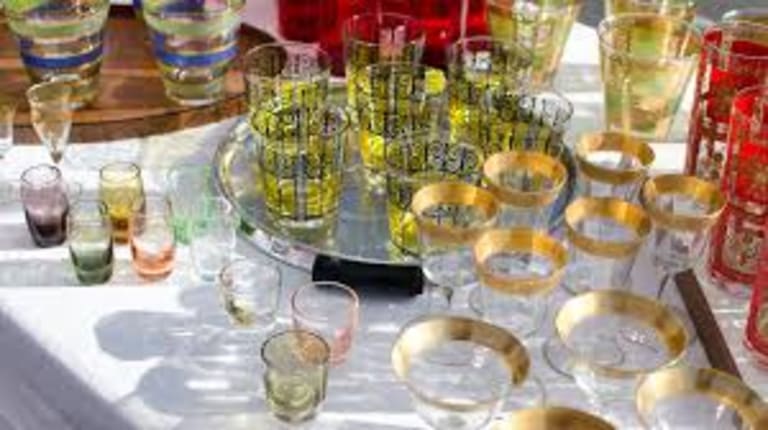 9. Palm Springs Vintage Market inception-app-prod/MTExNzI4M2ItMjVkNC00Y2M0LWJmZjAtOGI0ZTUwMDVmNzNh/content/2023/01/274ed89e64fc993b898194a7c03ba6f91152d694.png