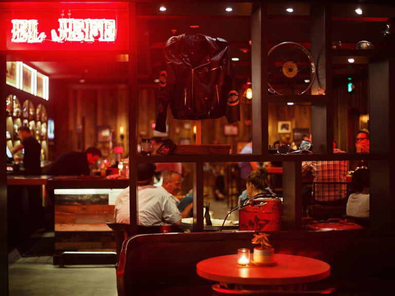 4. El Jefe inception-app-prod/MTExNzI4M2ItMjVkNC00Y2M0LWJmZjAtOGI0ZTUwMDVmNzNh/content/2023/01/50b39b683ceb8826a88829135a5a7dff1cafc79a.jpg