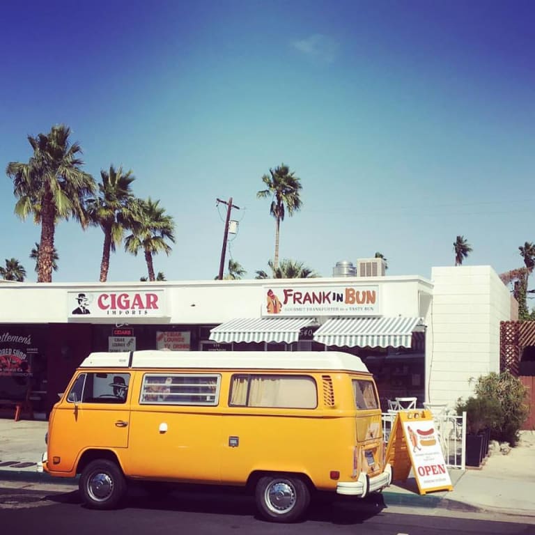 5. Frankenbun inception-app-prod/MTExNzI4M2ItMjVkNC00Y2M0LWJmZjAtOGI0ZTUwMDVmNzNh/content/2023/01/5c19586e40c9080cc7342972022ca282f1daf383.jpg