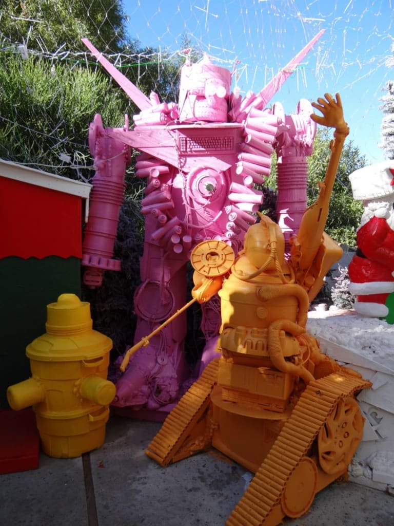 <p>9. Robolights</p> inception-app-prod/MTExNzI4M2ItMjVkNC00Y2M0LWJmZjAtOGI0ZTUwMDVmNzNh/content/2023/01/9bf9571c8d0b055a19d7f430a92fccf6adb5d030.jpg