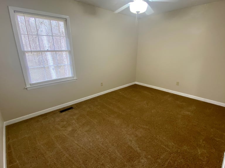 9010 Maple Run Trail inception-app-prod/NDBhZDIzNzAtNzQ1OC00Mjc4LWI0ZmUtOGVkNWY4Nzg1ZGZm/content/2021/03/3060SummerLakeDrive10.jpg