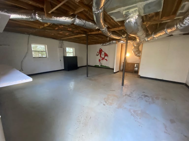 9010 Maple Run Trail inception-app-prod/NDBhZDIzNzAtNzQ1OC00Mjc4LWI0ZmUtOGVkNWY4Nzg1ZGZm/content/2021/03/3060SummerLakeDrive14.jpg