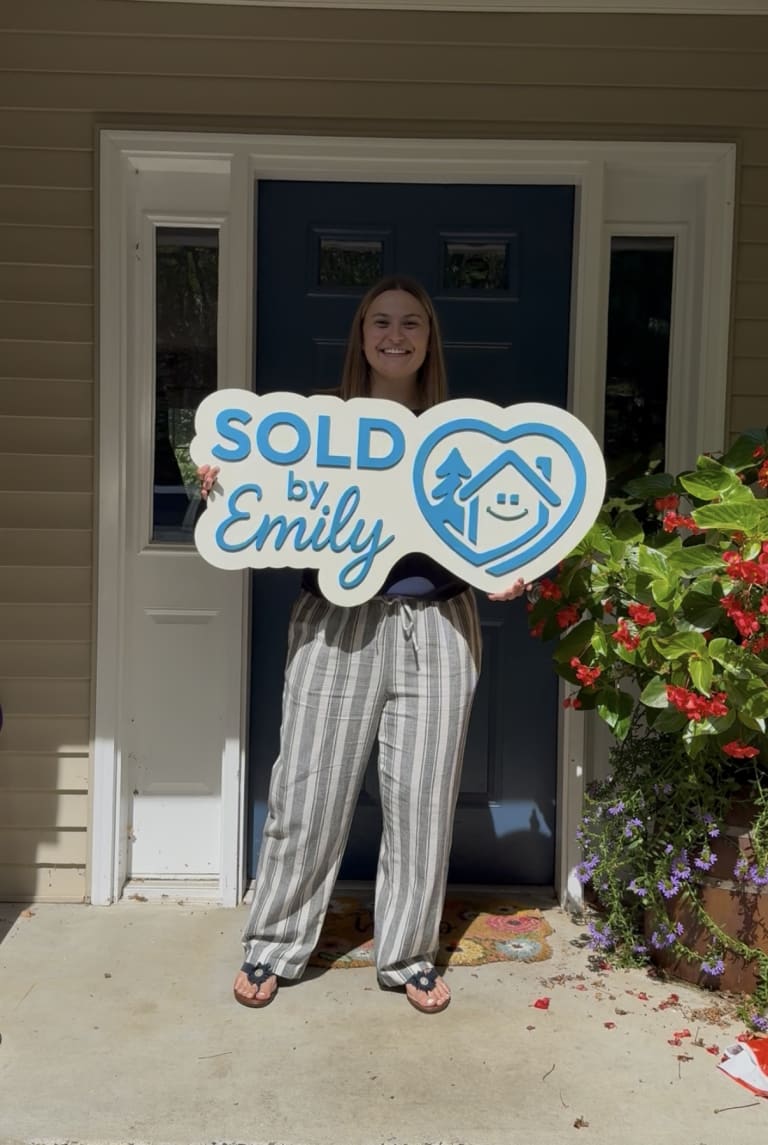 <p>Inspired by Emily’s client reviews?</p> inception-app-prod/NDIxOTVkOGUtNmE1OS00ZmU3LTkzZWYtOWNmNTAyNTA2MTNm/content/2026/04/eb8ad864c8d78e1f6cae6f61c98e5f479c78e187.jpg
