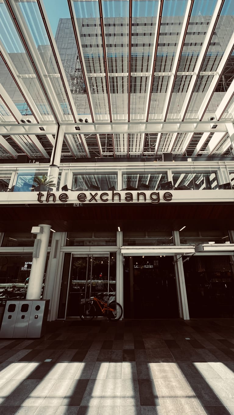 Photo Tour: AT&T Discovery District in Downtown Dallas inception-app-prod/NTA5ODNkMjMtMjlhYS00MDU4LWE2MGItYTQ5ZjVjMzAyMmQ1/content/2022/10/71dfc2cae6ec8ca3259e899ae056dbce05e761b4.jpg